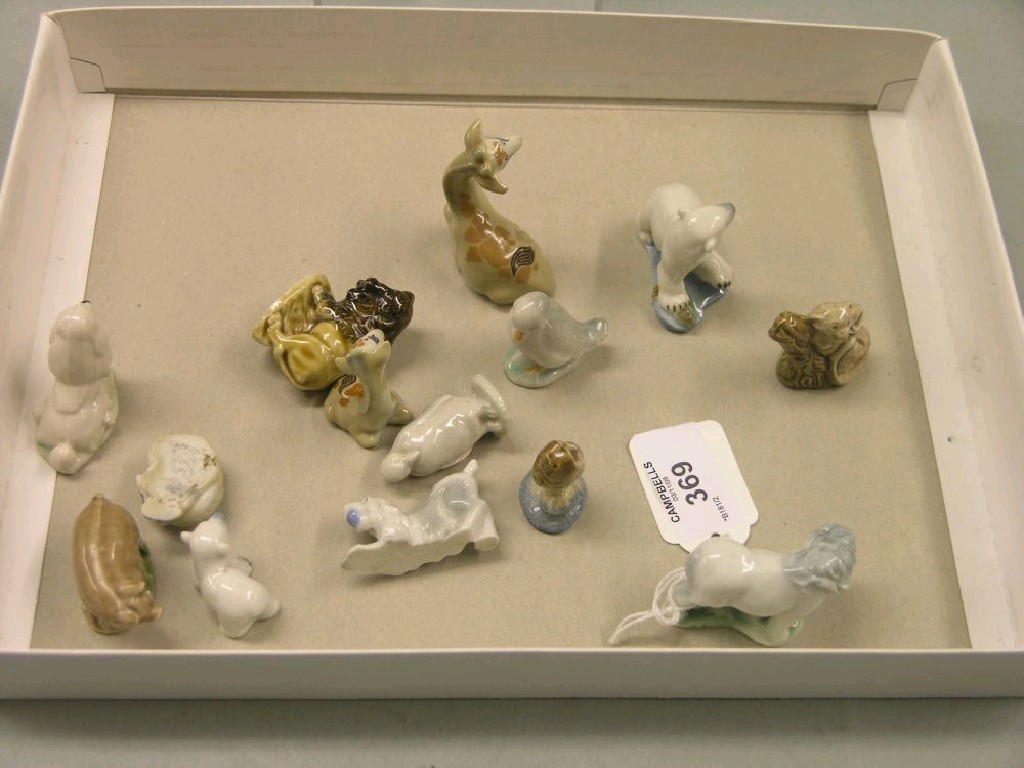 Appraisal: Fourteen various Wade ceramic animal models including polar bear buffalo