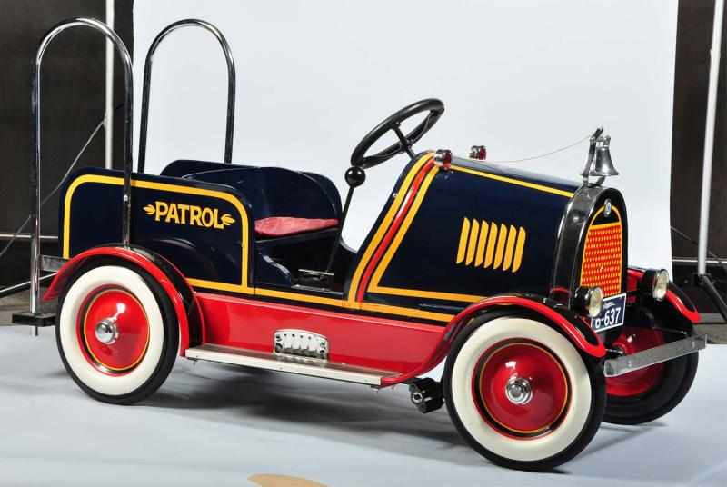 Appraisal: Dodge Police Patrol Pedal Car Description Circa Outstanding color combination