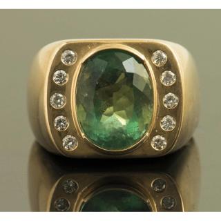 Appraisal: Green Fluorite k Gold Ring k yellow gold ring containing