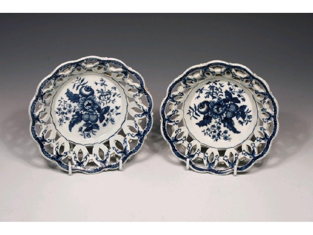 Appraisal: A PAIR OF FIRST PERIOD WORCESTER BLUE AND WHITE BASKET