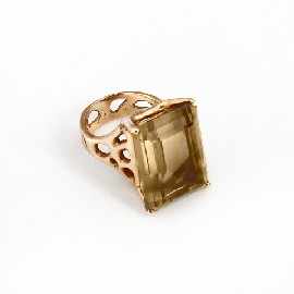 Appraisal: A ct gold smoky quartz dress ring size J gms