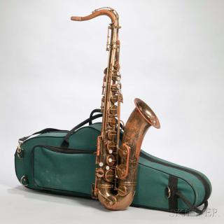 Appraisal: Tenor Saxophone Selmer Mark VI Paris serial no the neck