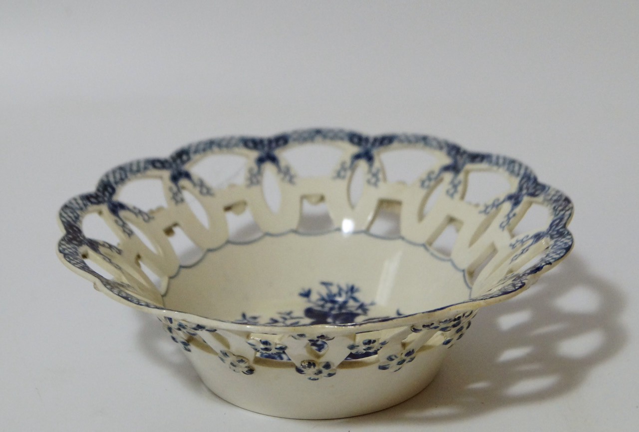 Appraisal: A late thC Worcester porcelain chestnut basket the shaped pierced