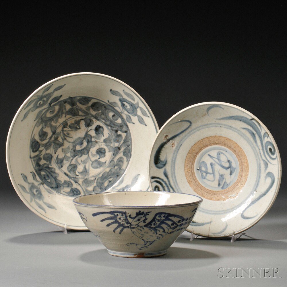 Appraisal: Three Blue and White Ming-style Tableware Items China Southeast Asia