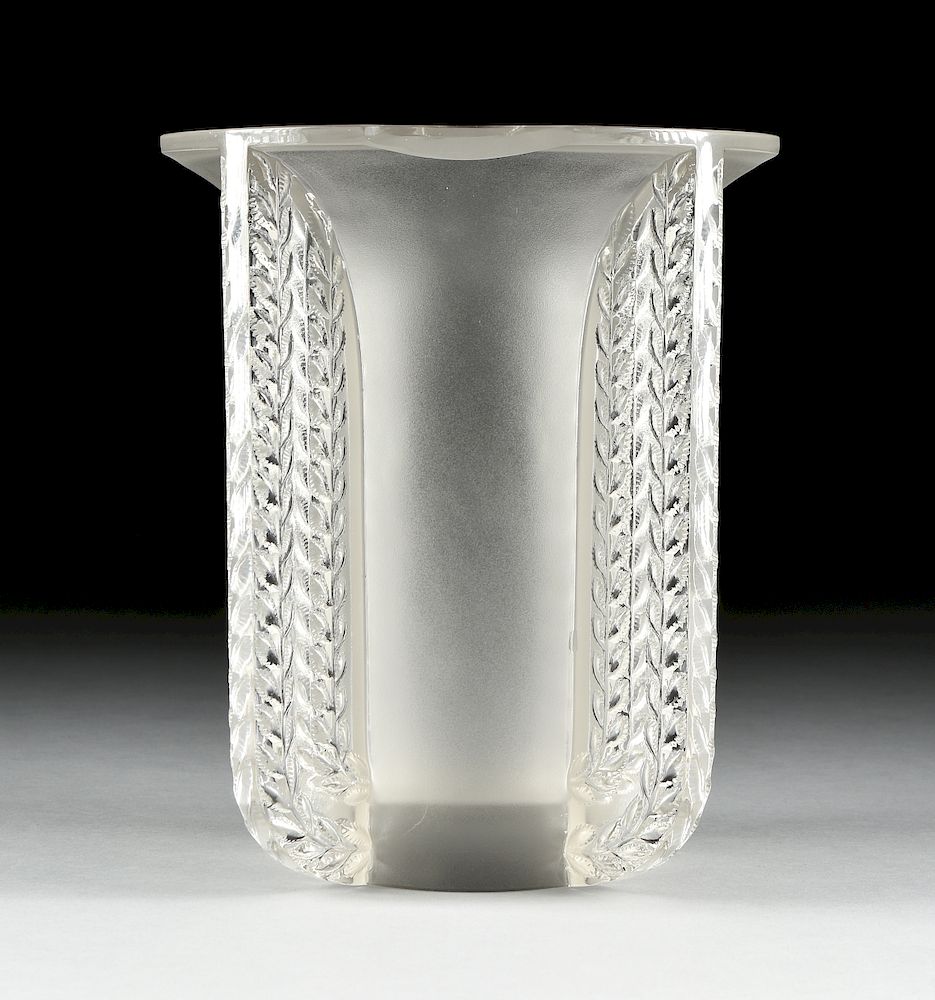 Appraisal: REN LALIQUE - AN ART DECO GLASS VASE Marignane FRANCE