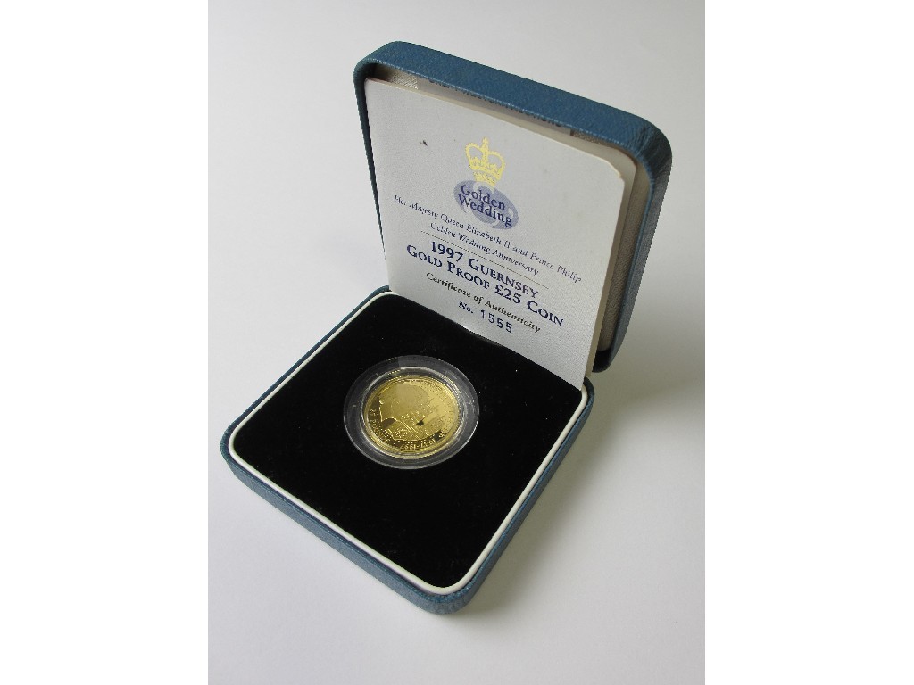 Appraisal: A Guernsey gold proof coin celebrating Queen Elizabeth II and