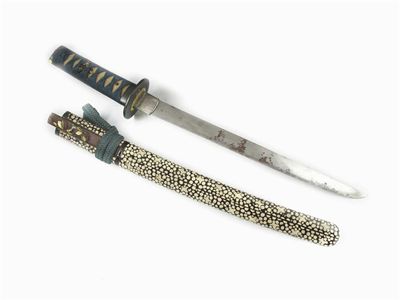 Appraisal: A Japanese tanto with an in cm long blade and