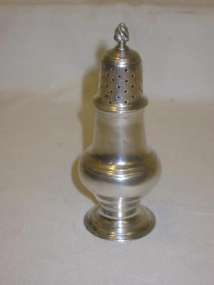 Appraisal: A GEORGE III PEPPERETTE of pear form with flame finial