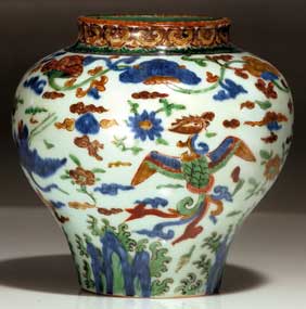 Appraisal: FINE MING JIAJING WUCAI VASE Rare and superbly painted Chinese