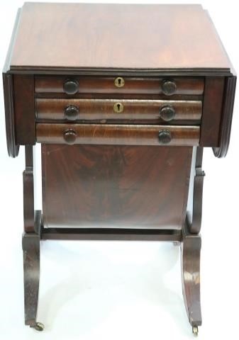 Appraisal: EARLY TH CENTURY AMERICAN CLASSICAL MAHOGANYWORK TABLE SEWING TABLE HAS