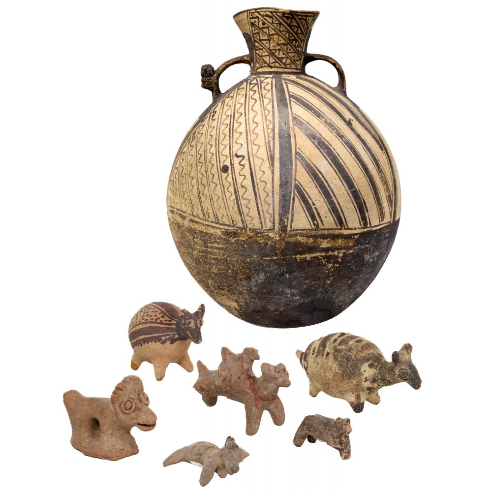 Appraisal: PRE-COLUMBIAN CHANKAY POTTERY ASSORTMENT items including a pottery vessel with