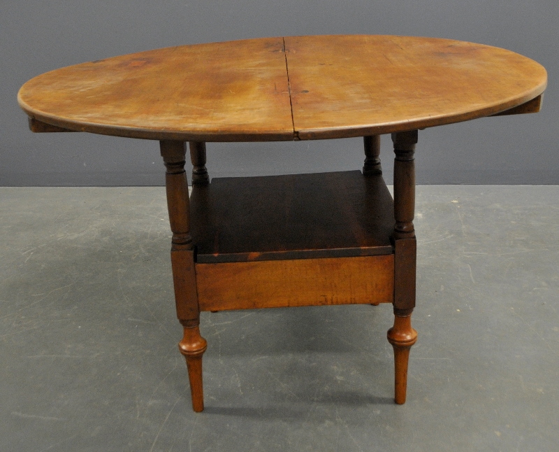 Appraisal: - Sheraton tiger maple round-top bench table h x dia