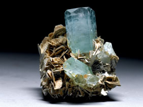 Appraisal: AQUAMARINE with MUSCOVITE Nagar Pakistan A very fine combination of