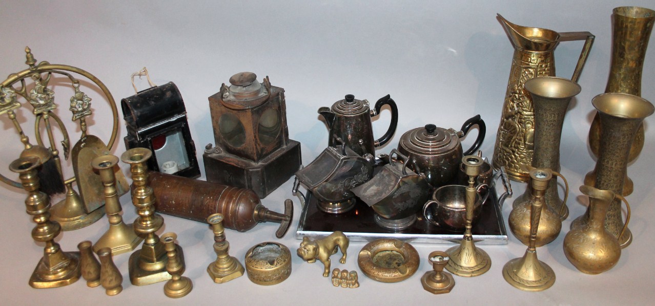 Appraisal: Various brassware metalware etc to include LNER lantern lamp with