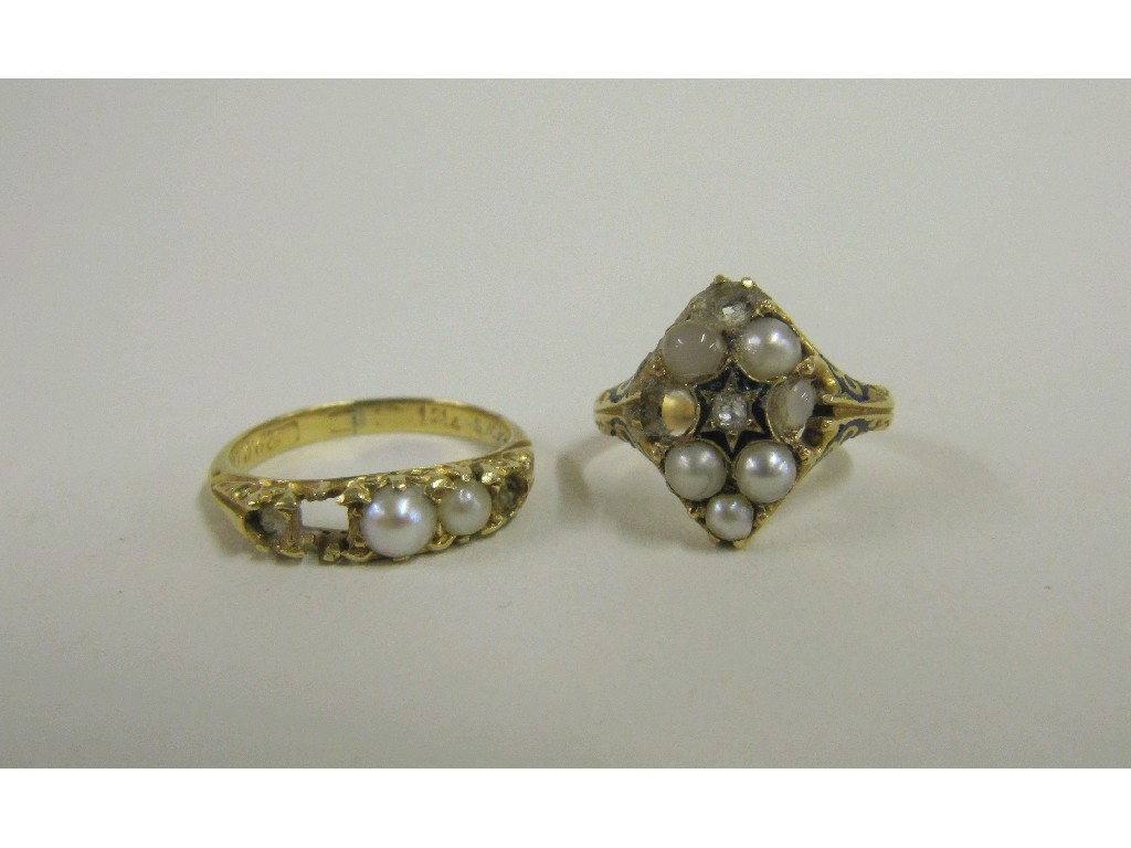 Appraisal: Two Victorian gold pearl set dress rings stones missing