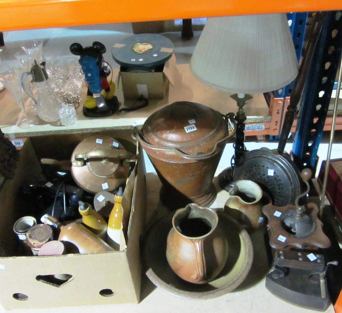 Appraisal: A quantity of mixed collectables including a coffee grinder a