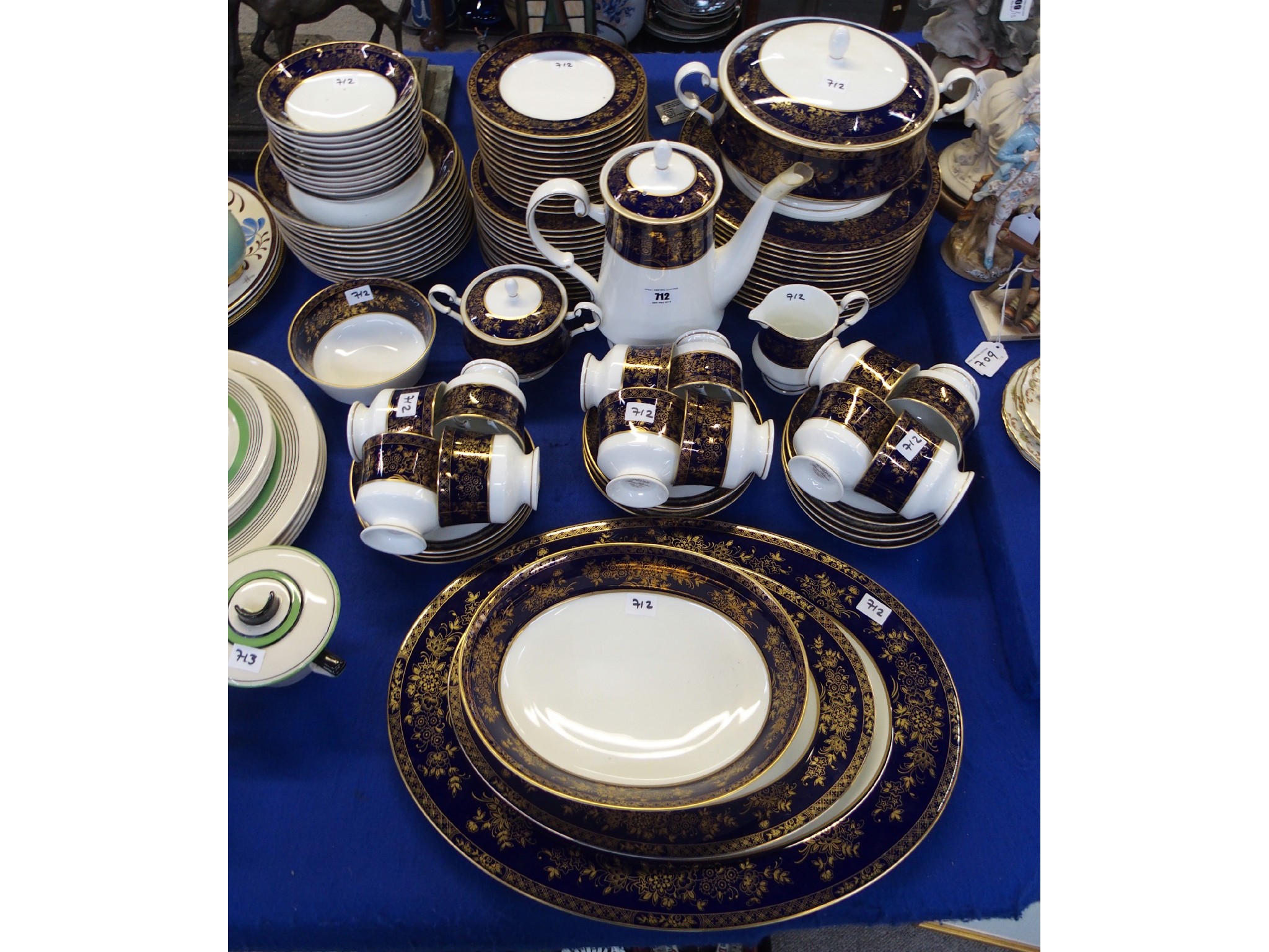 Appraisal: Narumi bone china 'Buckingham' pattern dinner service