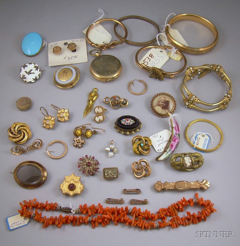 Appraisal: Small Group of Victorian Gold and Gold-filled Jewelry including bangles