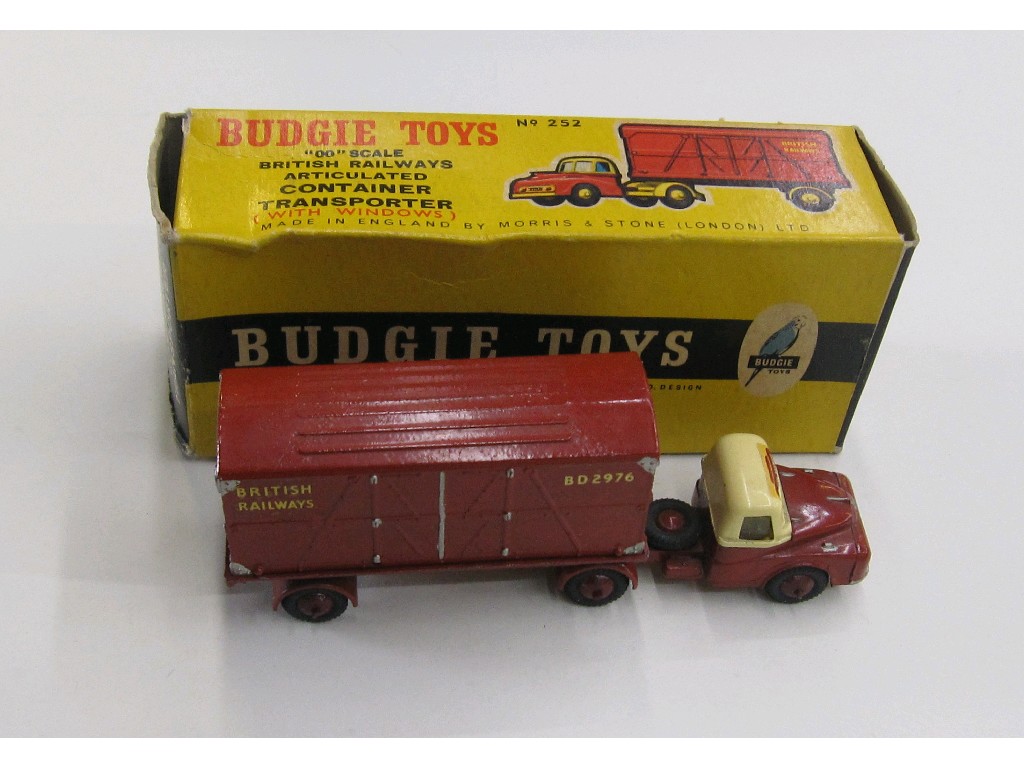 Appraisal: Boxed Budgie toys articulated container transporter no