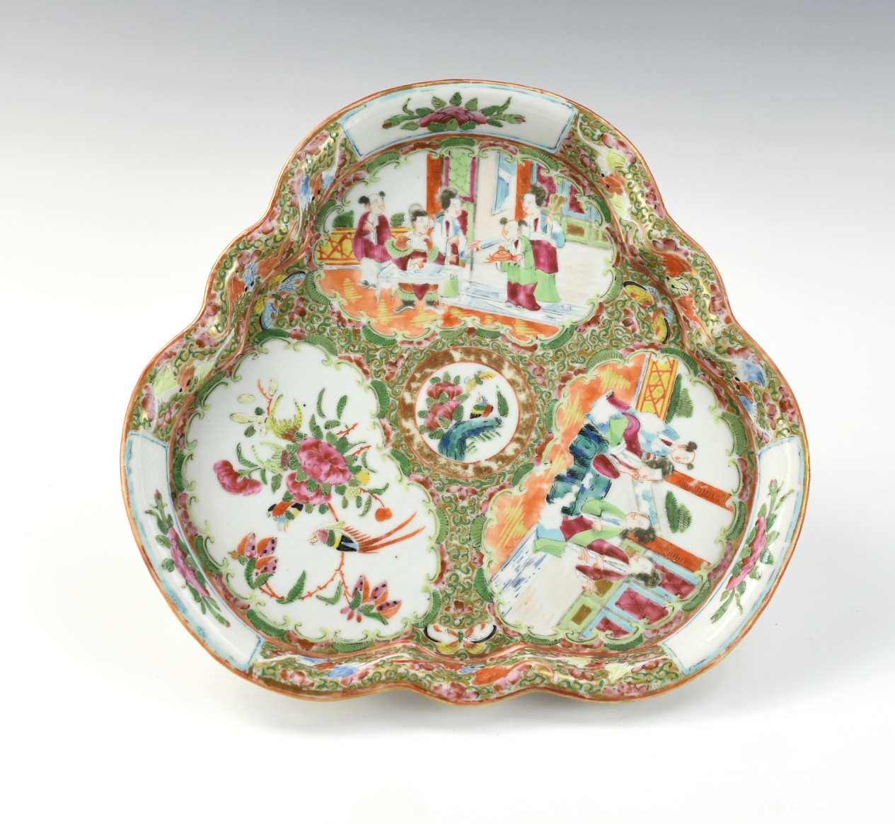 Appraisal: CHINESE CANTON GLAZED PLATE W FIGURES TH C Chinese th