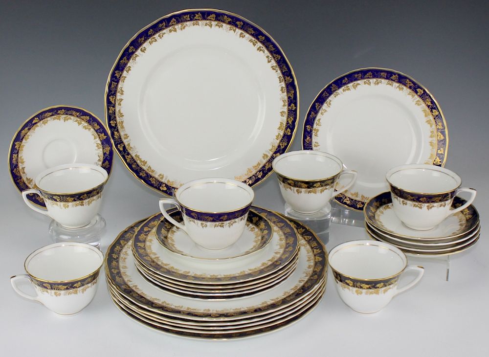 Appraisal: Royal Worcester Arundel English Bone China PCS Royal Worcester Arundel