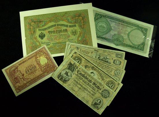 Appraisal: Five Confederate States Bank banknotes and sundry banknotes