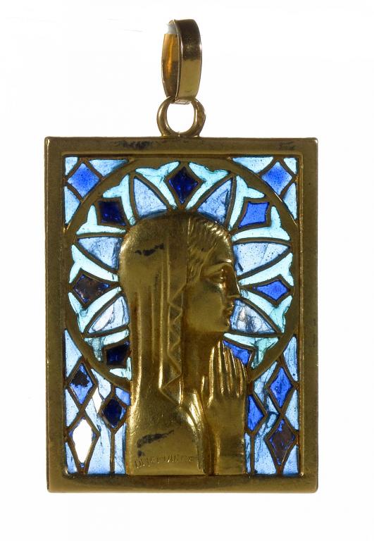 Appraisal: A FRENCH ART NOUVEAU GOLD AND PLIQUE A JOUR ENAMEL