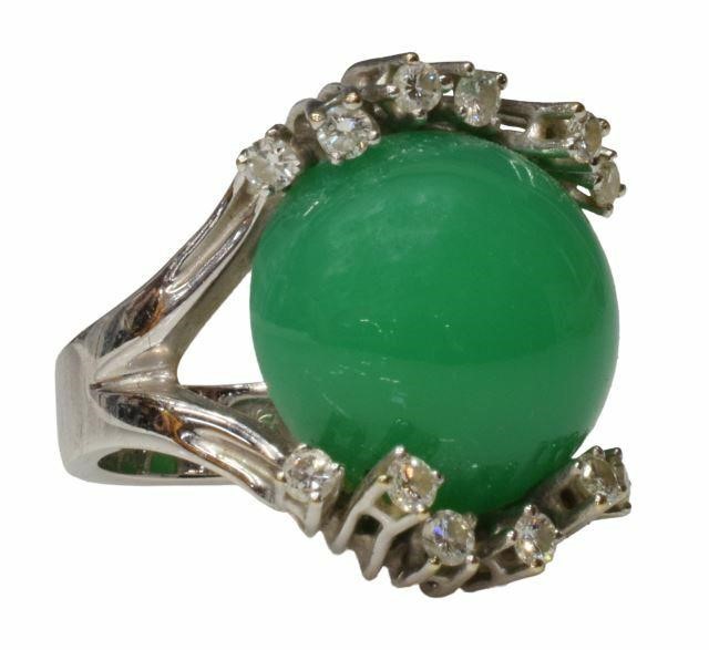 Appraisal: Estate kt white gold ring green chrysoprase cabochon approx ct