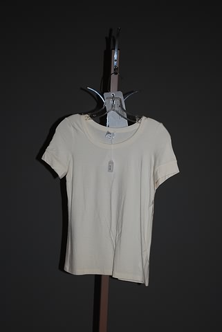 Appraisal: Giorgio Armani cream viscose rayon blend short sleeve T-shirt Size