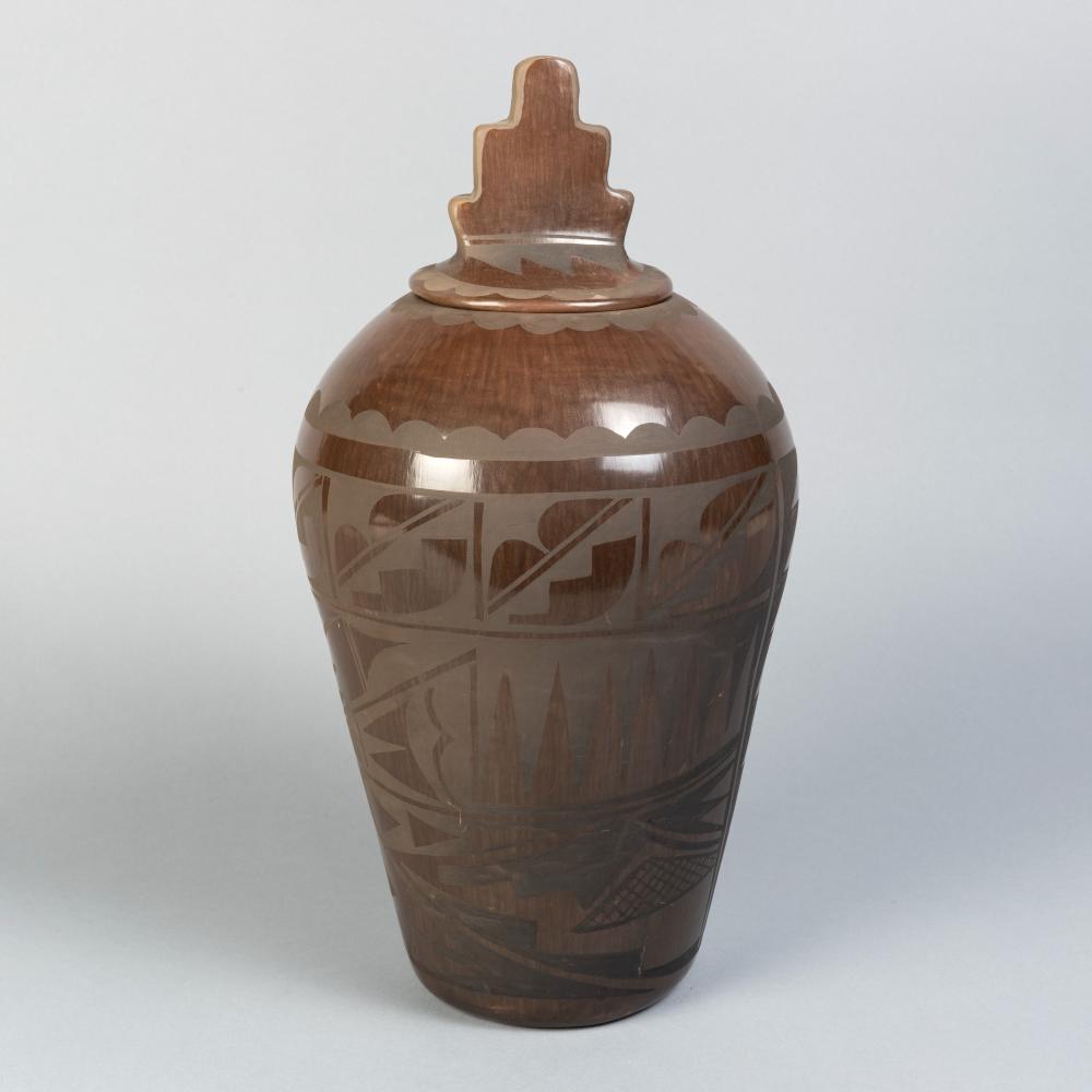 Appraisal: CARMELITA DUNLAP JAR WITH LID CA SCarmelita Dunlap San Idlefonso