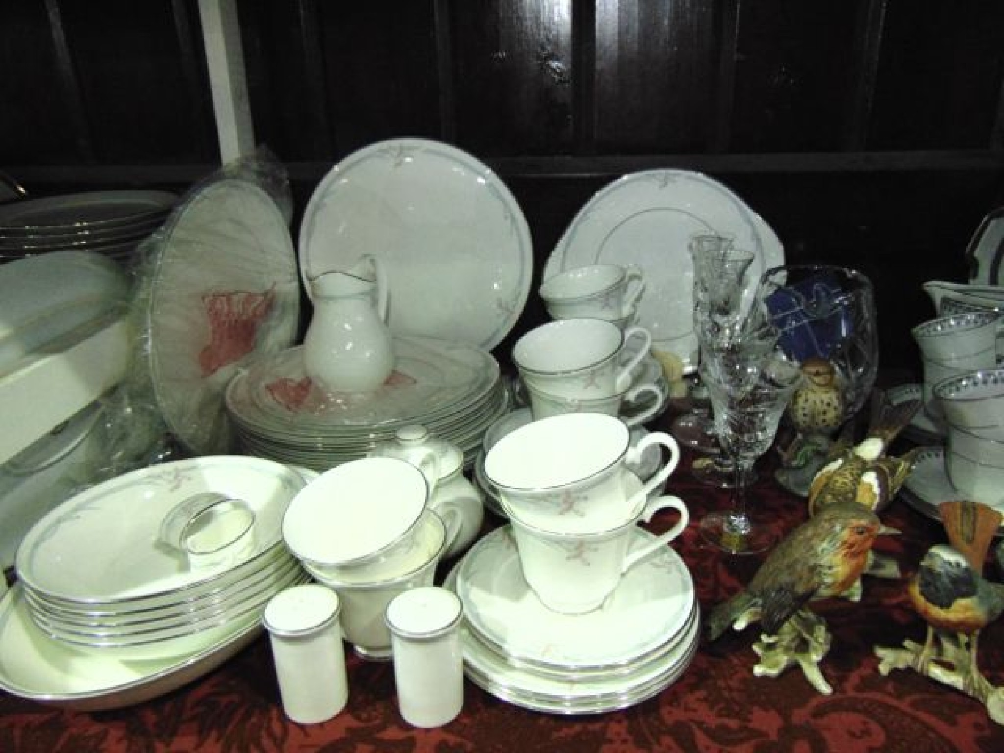 Appraisal: A collection of Royal Doulton Carnation pattern dinner and tea