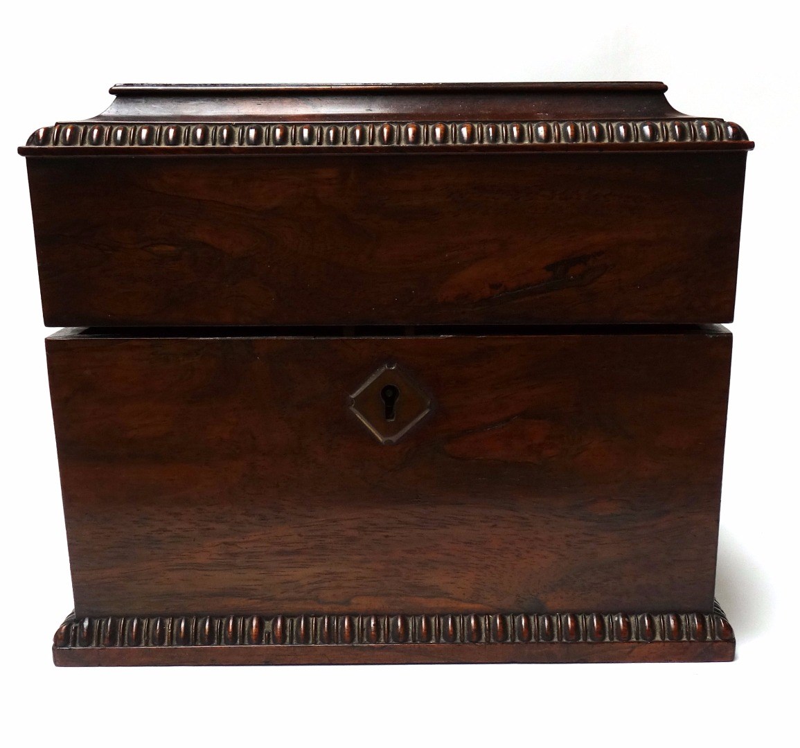 Appraisal: A William IV rosewood decanter box with split bobbin decoration