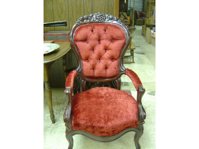 Appraisal: VICTORIAN PARLOR CHAIR