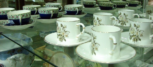 Appraisal: A set of Royal Worcester porcelain sic tea cups and