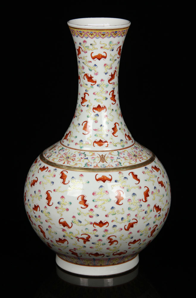 Appraisal: - Early th C Chinese Famille Rose Hundred Bat Vase