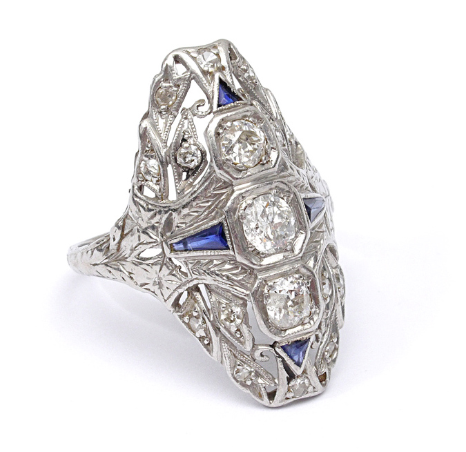 Appraisal: PLATINUM ART DECO DIAMOND FILIGREE RING Platinum filigree ring contains