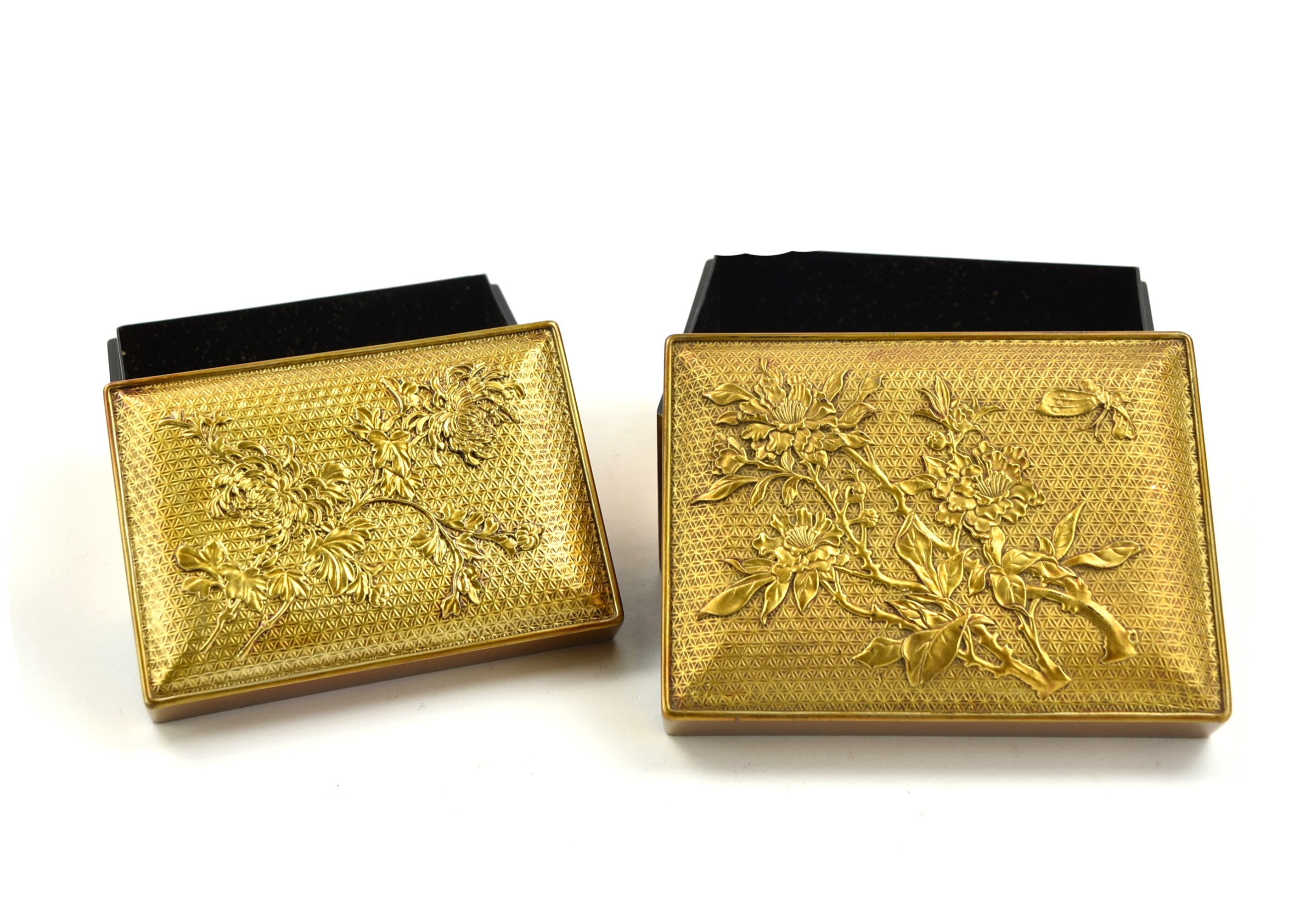 Appraisal: two identical Chinese gold lacquer rectangular boxes of different sizes