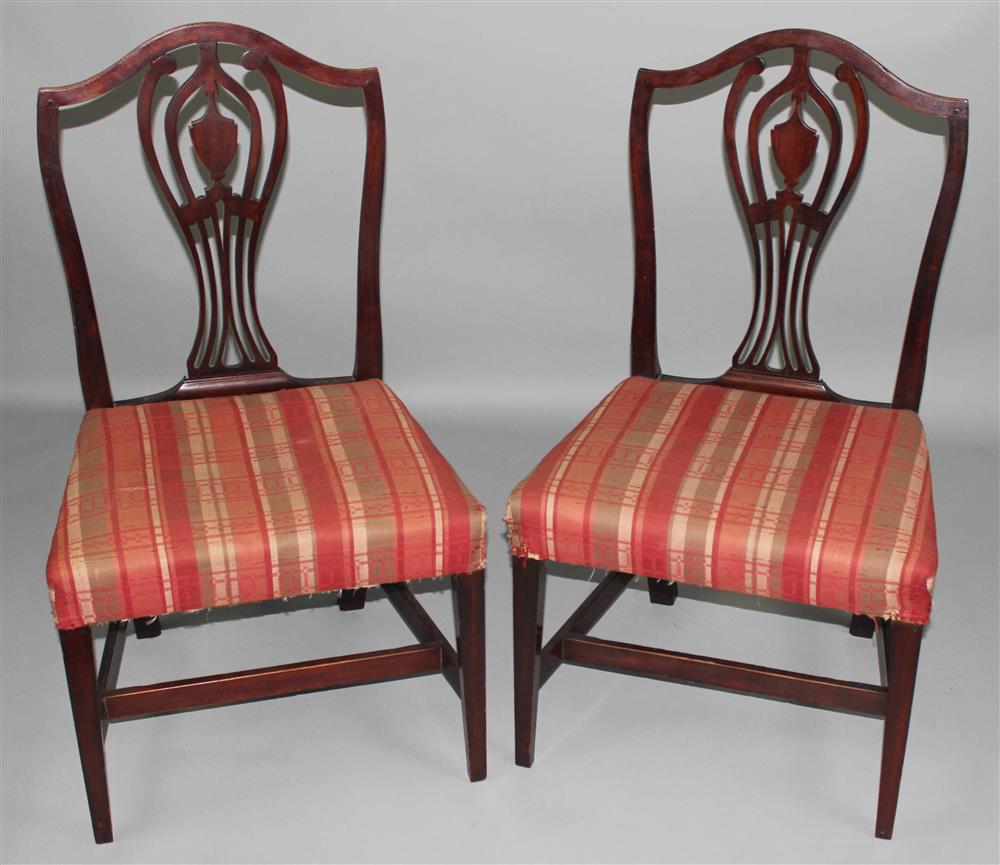 Appraisal: PAIR OF FEDERAL MAHOGANY SIDE CHAIRS each with an arched