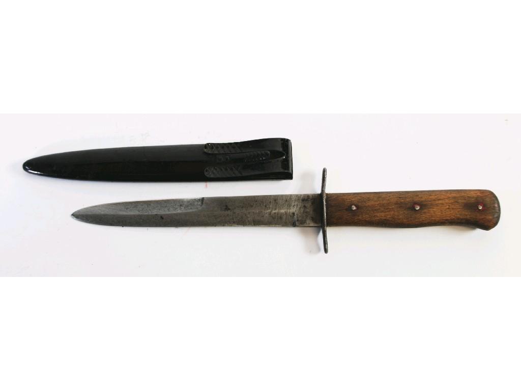 Appraisal: GERMAN CIRCA 's TRENCH KNIFE the single edge blade with