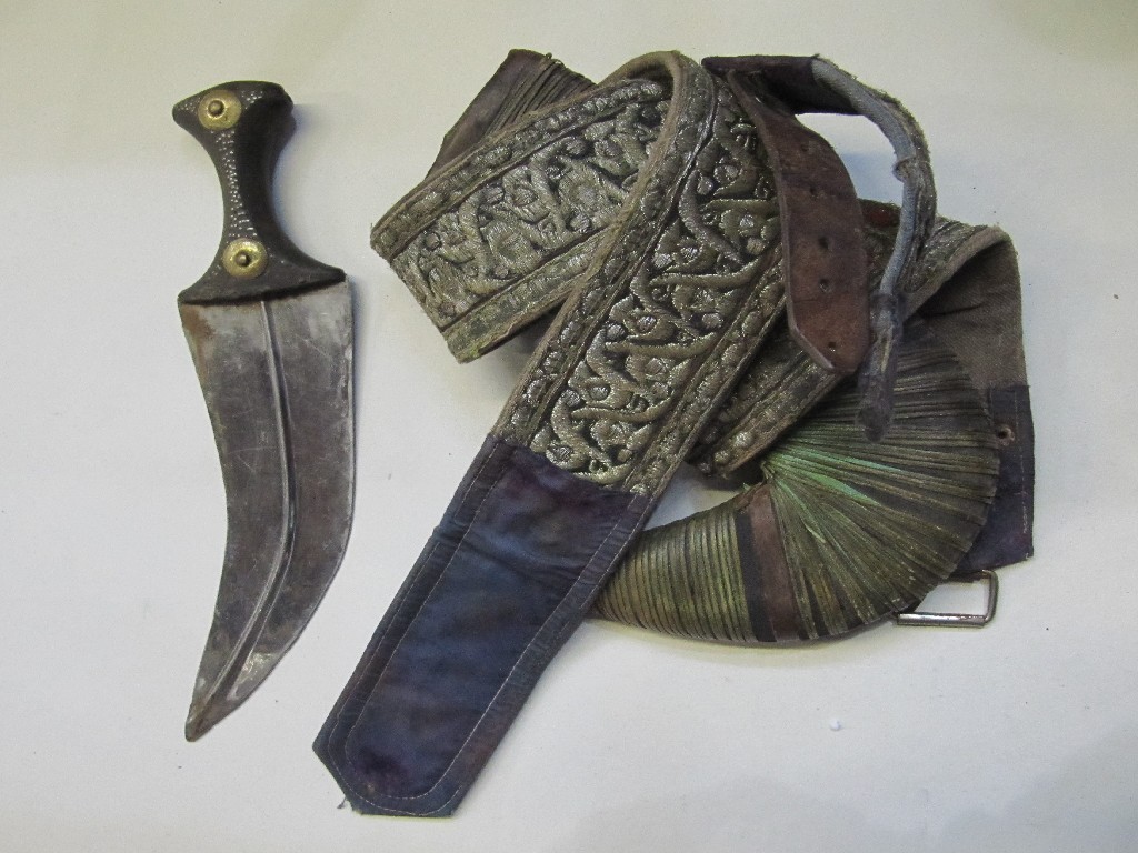 Appraisal: Eastern dagger in scabbard on belt