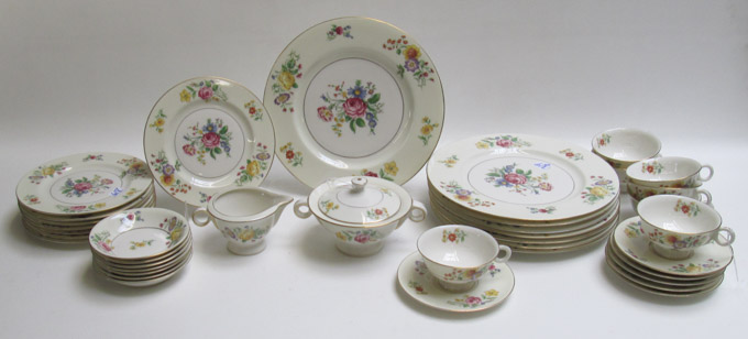 Appraisal: THEODORE HAVILAND GLENDALE CHINA SET thirty-eight pieces comprised of dinner