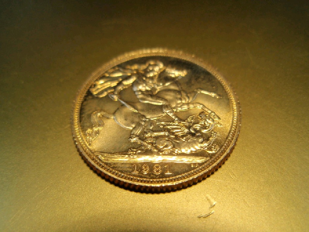 Appraisal: A gold sovereign