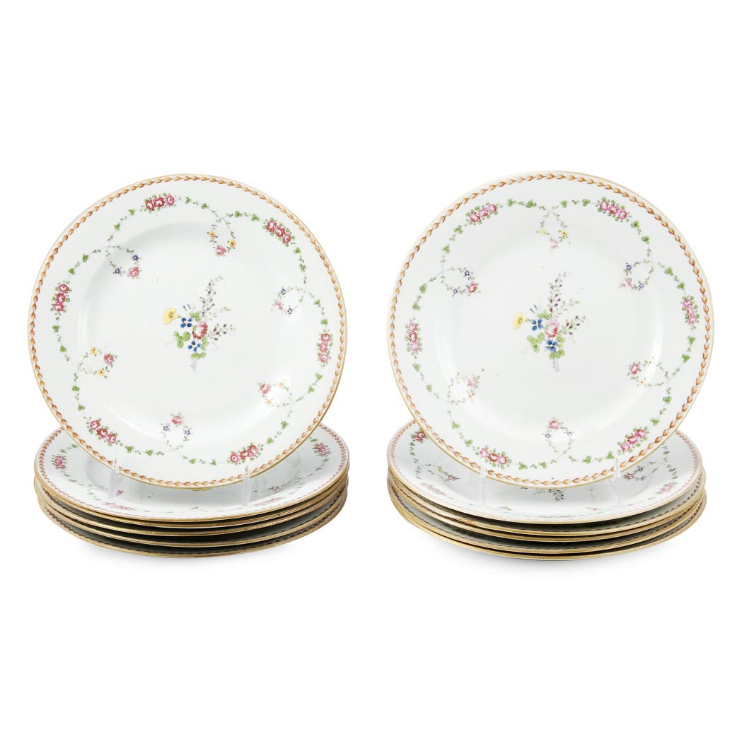 Appraisal: Set of Twelve Chinese Export Famille Rose Porcelain Plates Circa