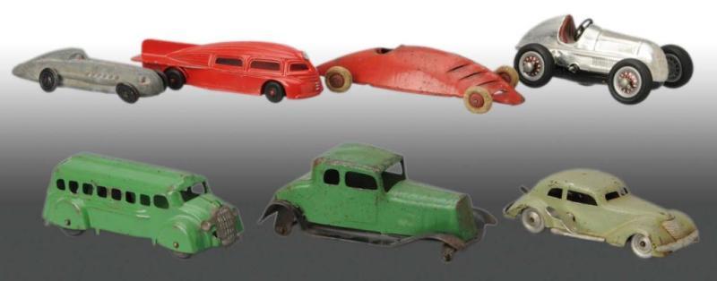 Appraisal: Lot of Assorted Vehicles Description Includes two tin vehicles two