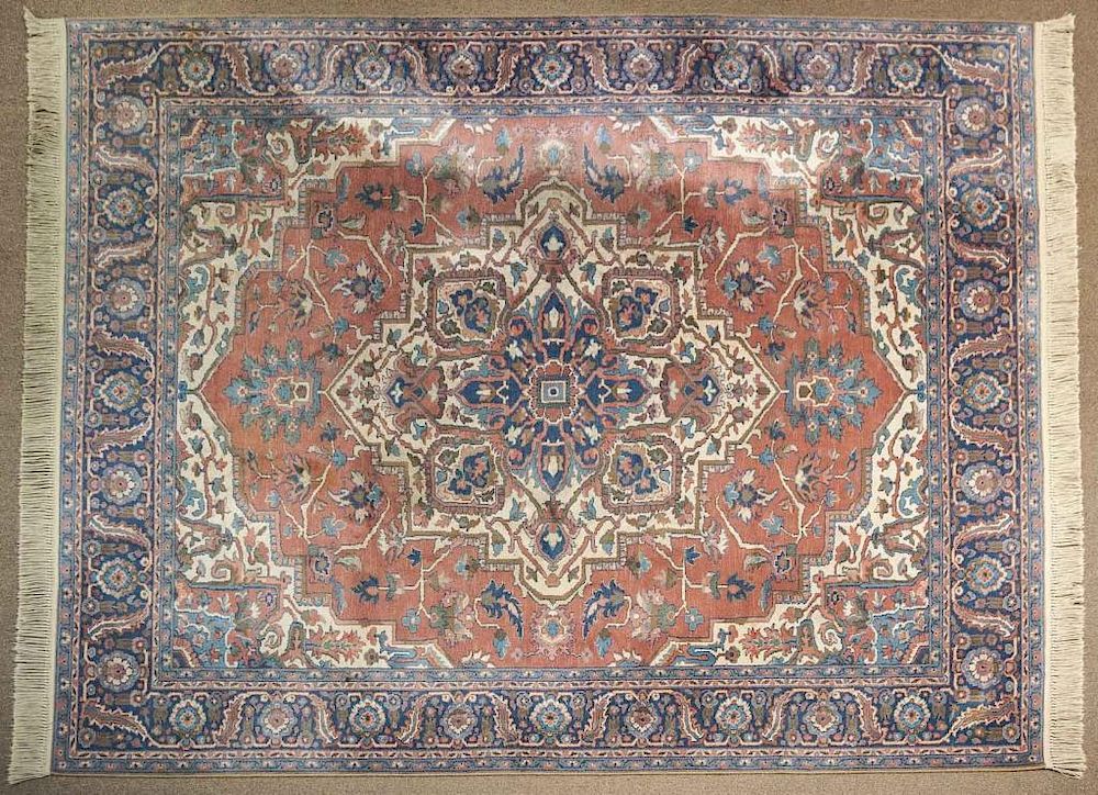 Appraisal: Karastan Room Size Rug DESCRIPTION Karastan room size rug Serapi