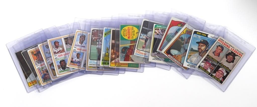 Appraisal: Lot of vintage Topps baseball cards including Hank Aaron Roger