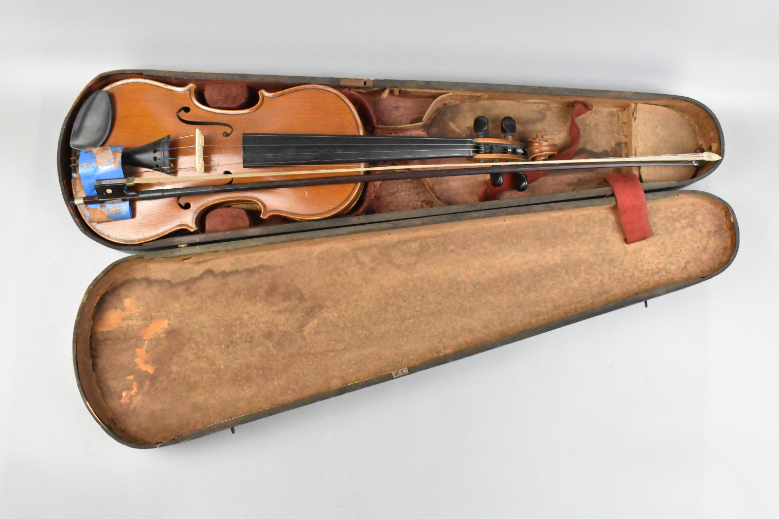 Appraisal: An antique violin Special Model Antonio Stradinarius With intact fingerboard