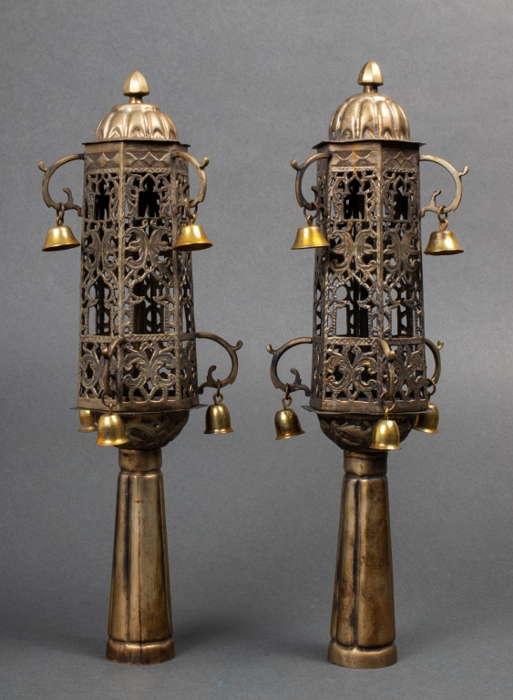 Appraisal: JUDAICA ANTIQUE NORTH AFRICAN TORAH FINIALS PAIR Pair of antique