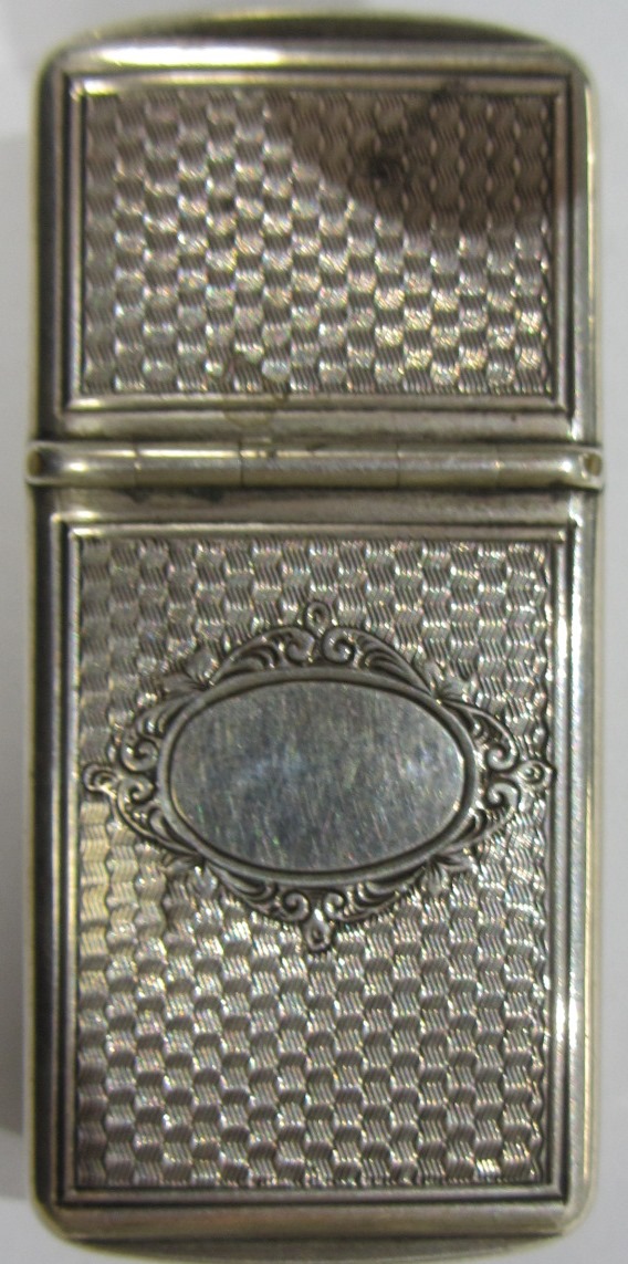 Appraisal: A European rectangular hinge lidded snuff cum vesta box with