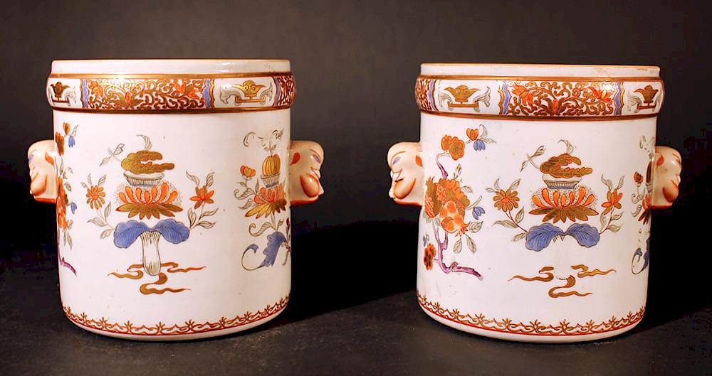 Appraisal: Pair of Compagnie des Indes porcelain pots A pair of